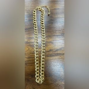 Gold, textured loop necklace.